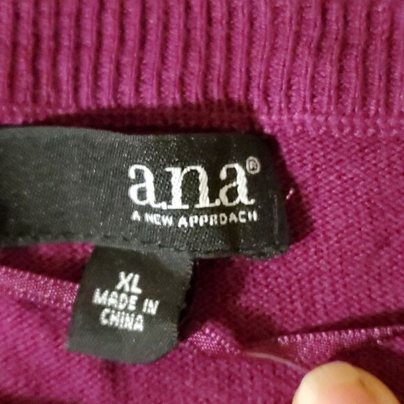 New Ana sweater XL - Picture 2 of 8